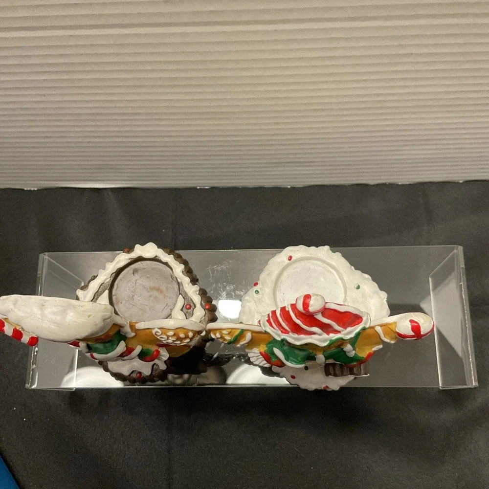 Set Of Two Gingerbread People tea light candle holders Christmas Holiday‎